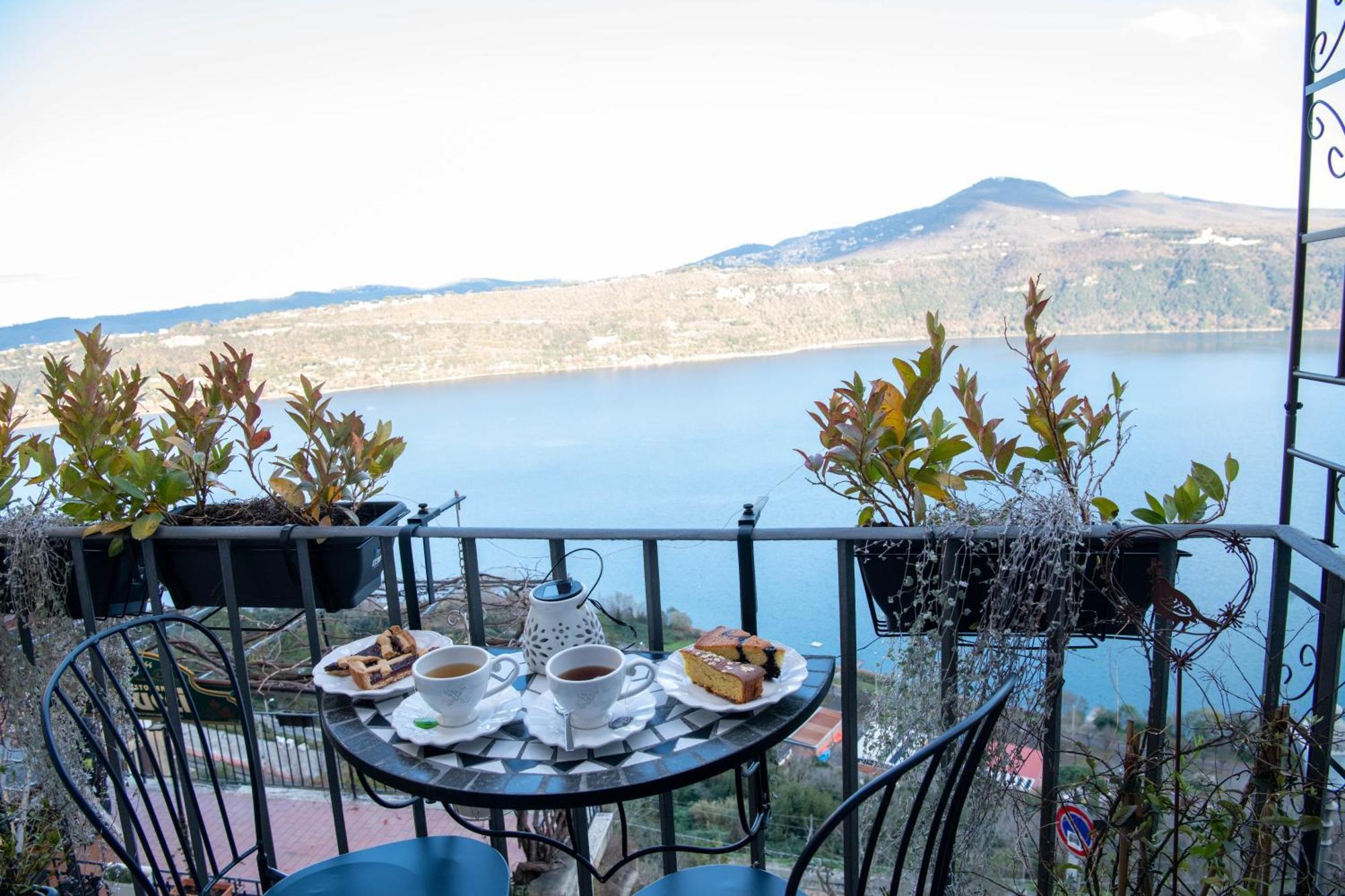 B&B Carpe Diem Vista Lago Castel Gandolfo Exterior foto